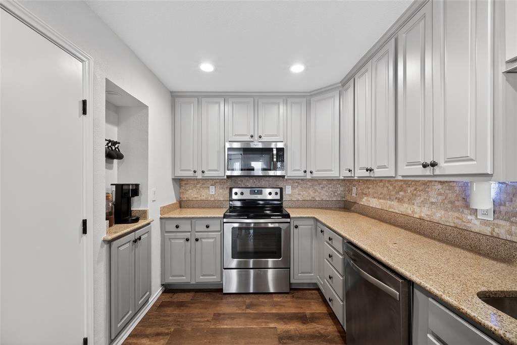 18040 Midway Road, Unit 209 Dallas, TX 75287 - Photo 14 of 35