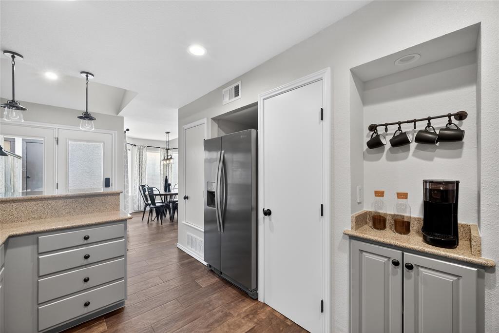 18040 Midway Road, Unit 209 Dallas, TX 75287 - Photo 17 of 35