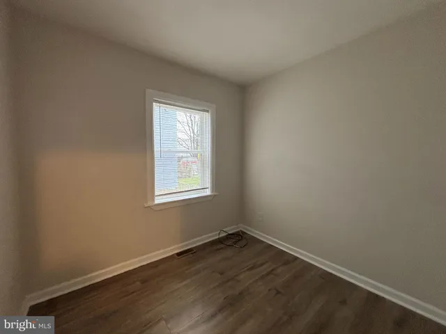 $1,300 | 1927 West River Drive, Pennsauken, NJ 08110