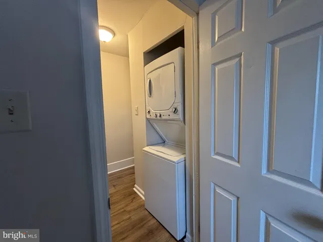 $1,300 | 1927 West River Drive, Pennsauken, NJ 08110