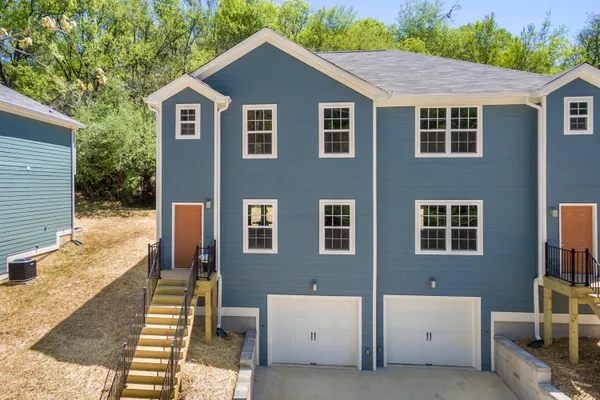 $1,895 | 1054 East Elmwood Drive, Chattanooga, TN 37405