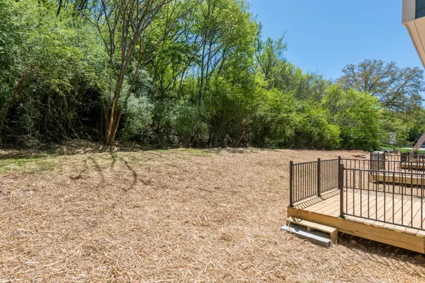 $1,895 | 1054 East Elmwood Drive, Chattanooga, TN 37405