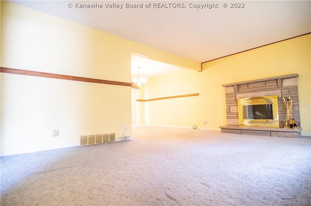 809 Basil Road Charleston, WV 25314 - Photo 3 of 18 Gallery Image 3