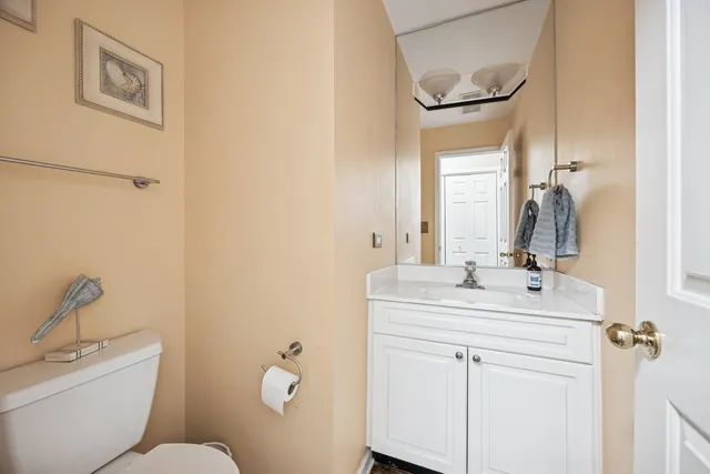 $489,900 | 11152 Indian Woods Drive, Indian Head Park, IL 60525