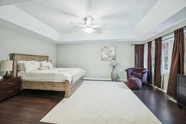 $489,900 | 11152 Indian Woods Drive, Indian Head Park, IL 60525