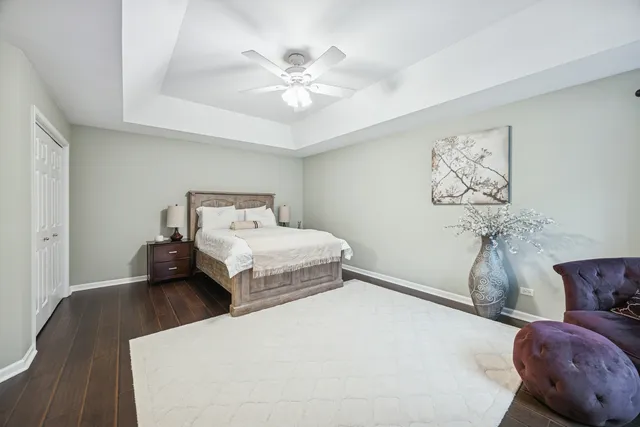 $489,900 | 11152 Indian Woods Drive, Indian Head Park, IL 60525