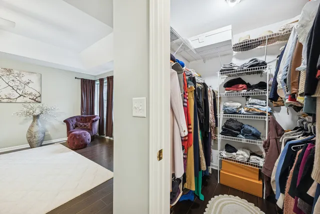 $489,900 | 11152 Indian Woods Drive, Indian Head Park, IL 60525