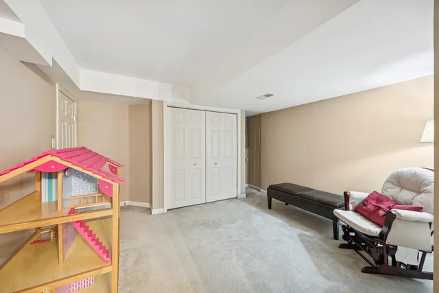 $489,900 | 11152 Indian Woods Drive, Indian Head Park, IL 60525