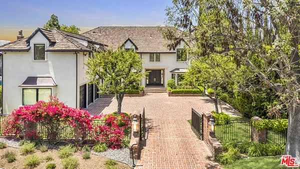 $6,950,000 | 15515 Collina Strada, Los Angeles, CA 90077