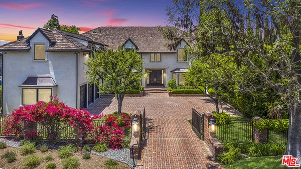 $6,950,000 | 15515 Collina Strada, Los Angeles, CA 90077