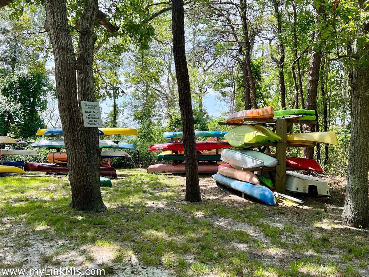 261 Sandpiper Lane, Unit 12 Vineyard Haven, MA 02568 - Photo 40 of 50 a view of outdoor space with garden
