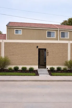 $1,395 | 800 North San Jacinto Street, Unit 201, Conroe, TX 77301