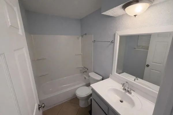 $1,395 | 800 North San Jacinto Street, Unit 201, Conroe, TX 77301