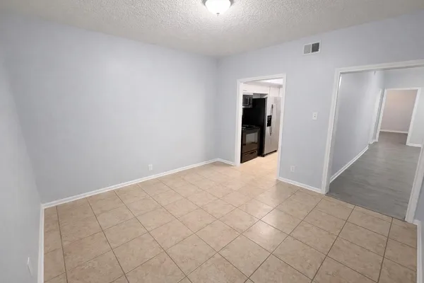 $1,395 | 800 North San Jacinto Street, Unit 201, Conroe, TX 77301