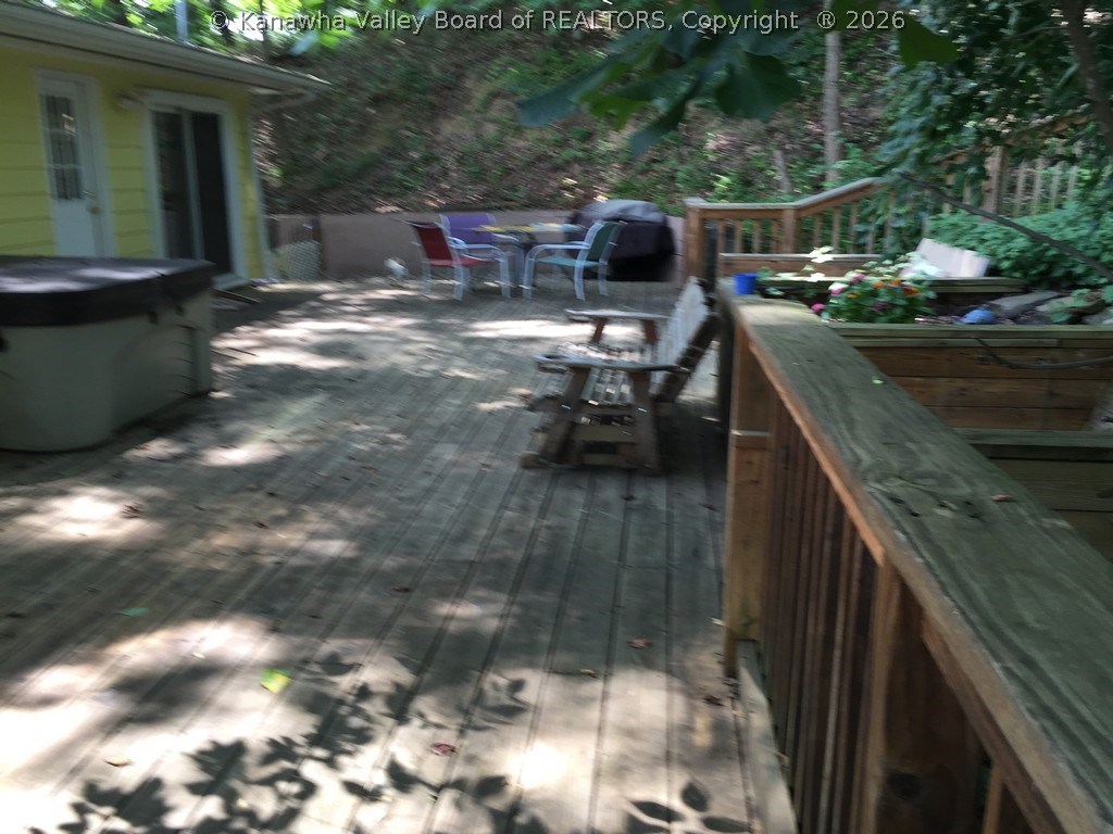 809 Daverton Road Charleston, WV 25303 - Photo 24 of 26 Gallery Image 24