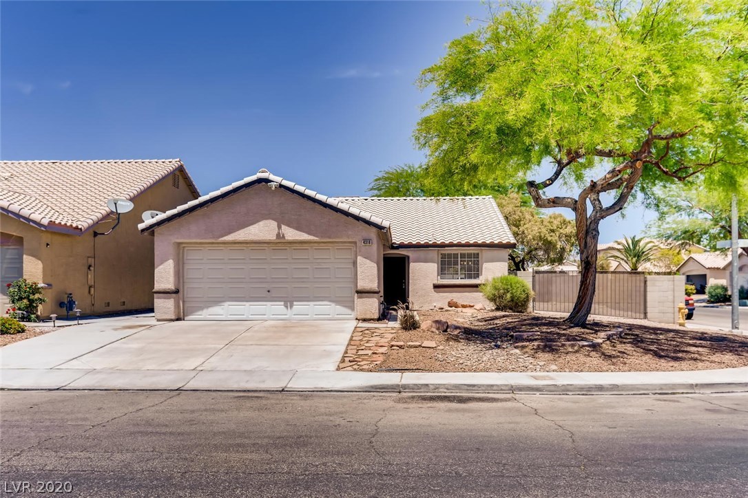 4318 Ranch Foreman Road North Las Vegas, NV 89032 - Photo 2 of 27