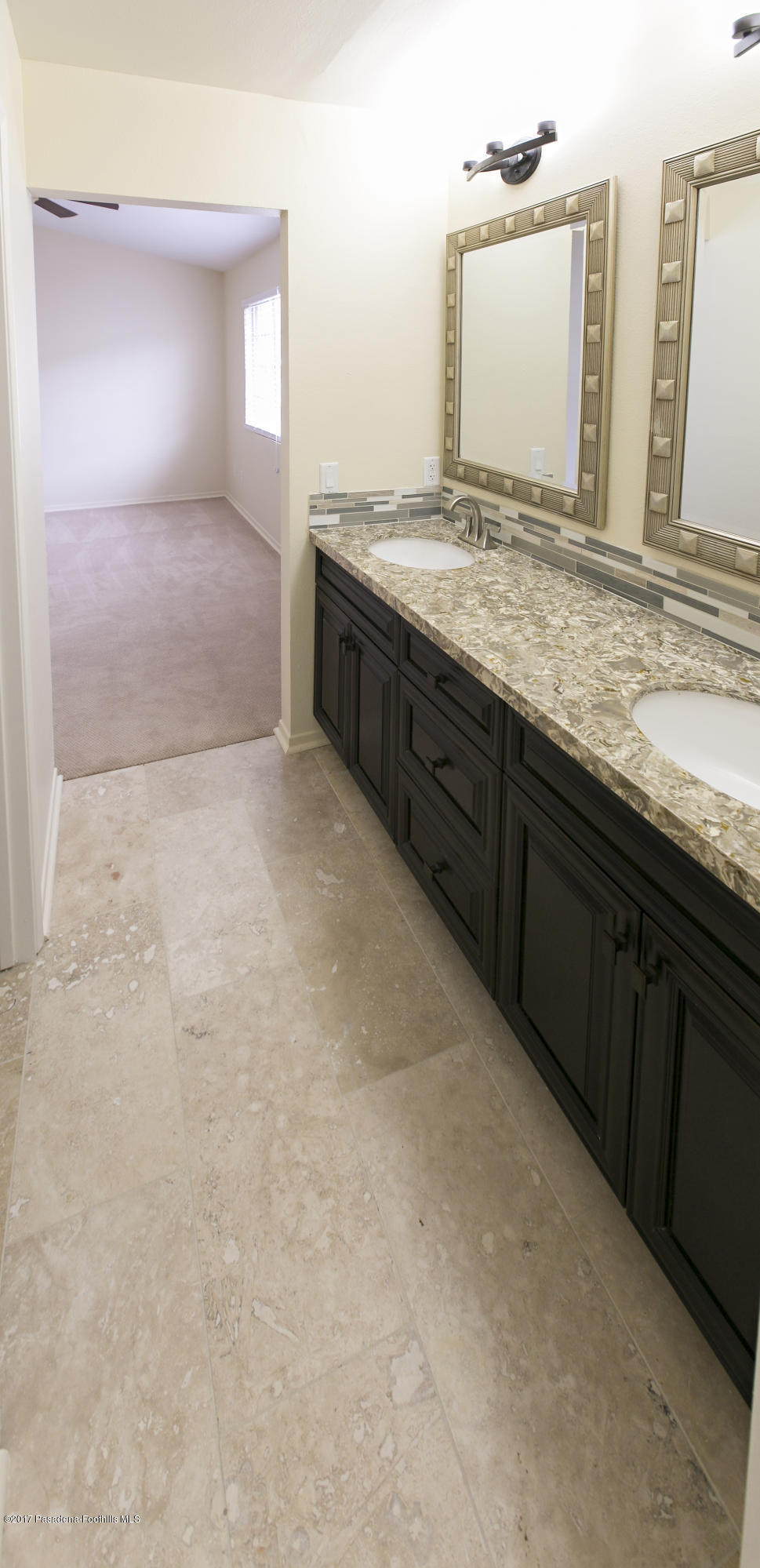 6661 Lang Court Riverside, CA 92506 - Photo 22 of 30 _D3_1160