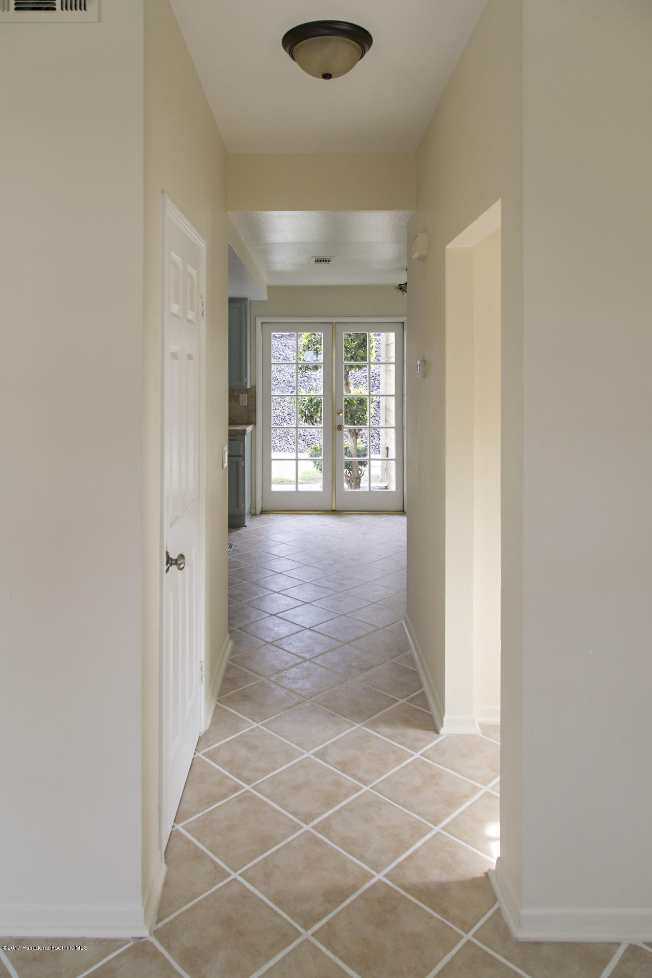 6661 Lang Court Riverside, CA 92506 - Photo 8 of 30 _D3_1108