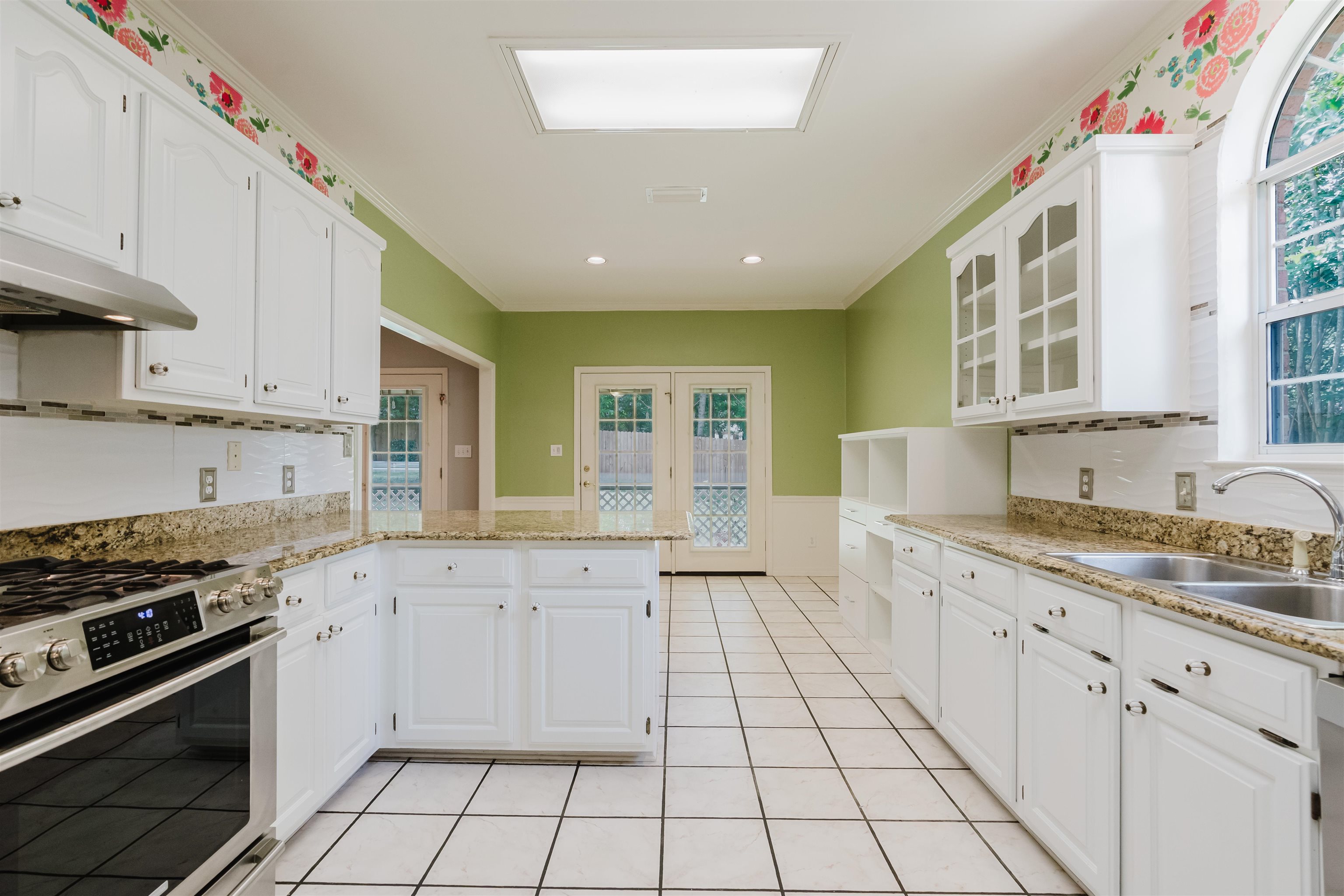 19711 Hunters Loop Fairhope, AL 36532 - Photo 10 of 49 Kitchen