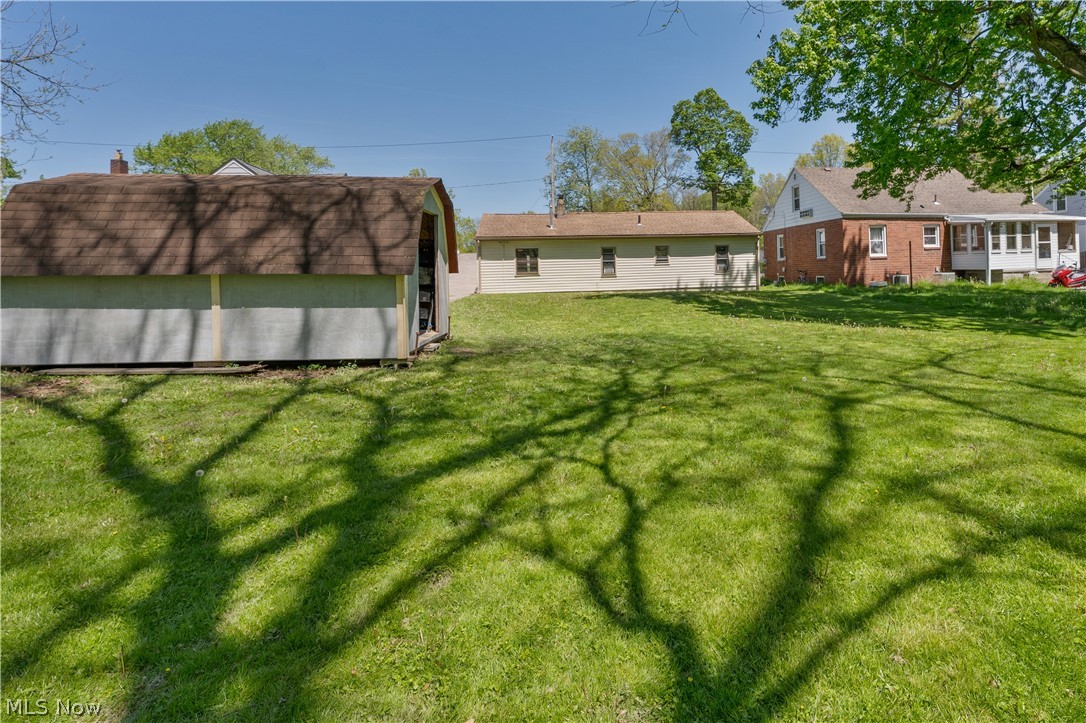 4365 Burkey Road Youngstown, OH 44515 - Photo 33 of 36