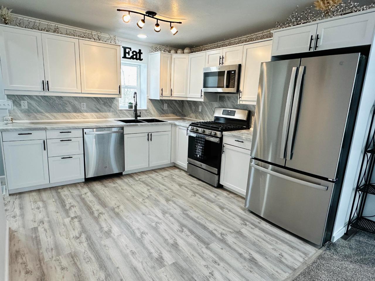 5214 Ridge Street Rhinelander, WI 54501 - Photo 3 of 16 Gallery Image 3