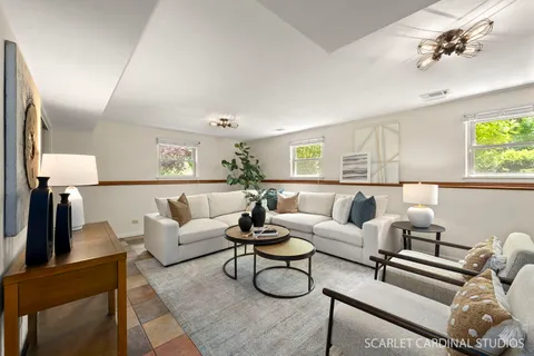 $675,000 | 17 Meisinger Lane, Naperville, IL 60540