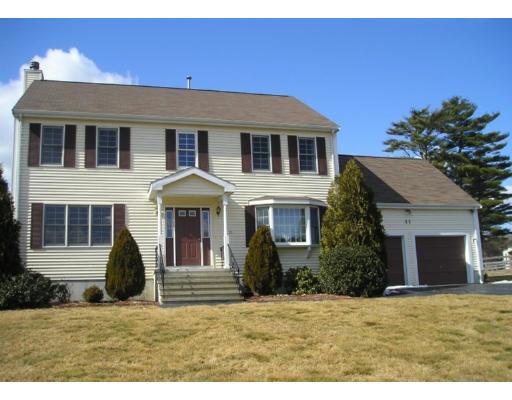11 Gavins Pond Road Sharon, MA 02067 - Photo 3 of 16 Gallery Image 3