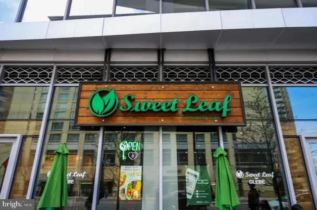 $2,300 | 4141 North Henderson Road, Unit 322, Arlington, VA 22203