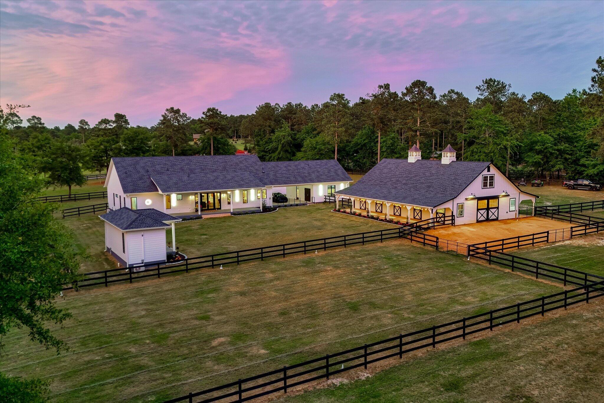 230 Meadows Ridge Court Aiken, SC 29803 - Photo 1 of 100