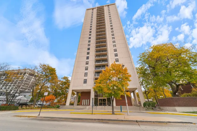 $150,000 | 2605 South Indiana Avenue, Unit 2107, Chicago, IL 60616