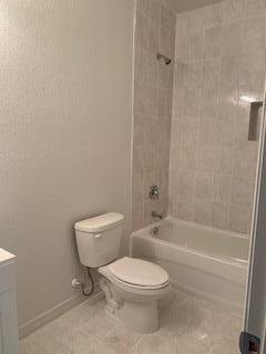 513 North 9th Street, Unit B Fort Pierce, FL 34950 - Photo 4 of 10 Bathroom