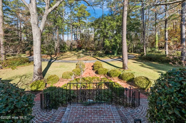 $2,495,000 | 5003 Trent Woods Drive, Trent Woods, NC 28562