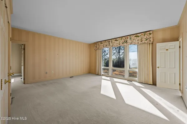 $2,495,000 | 5003 Trent Woods Drive, Trent Woods, NC 28562