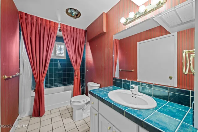 $2,495,000 | 5003 Trent Woods Drive, Trent Woods, NC 28562