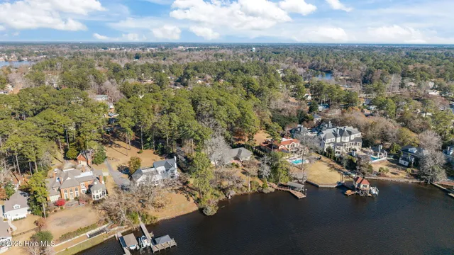 $2,495,000 | 5003 Trent Woods Drive, Trent Woods, NC 28562