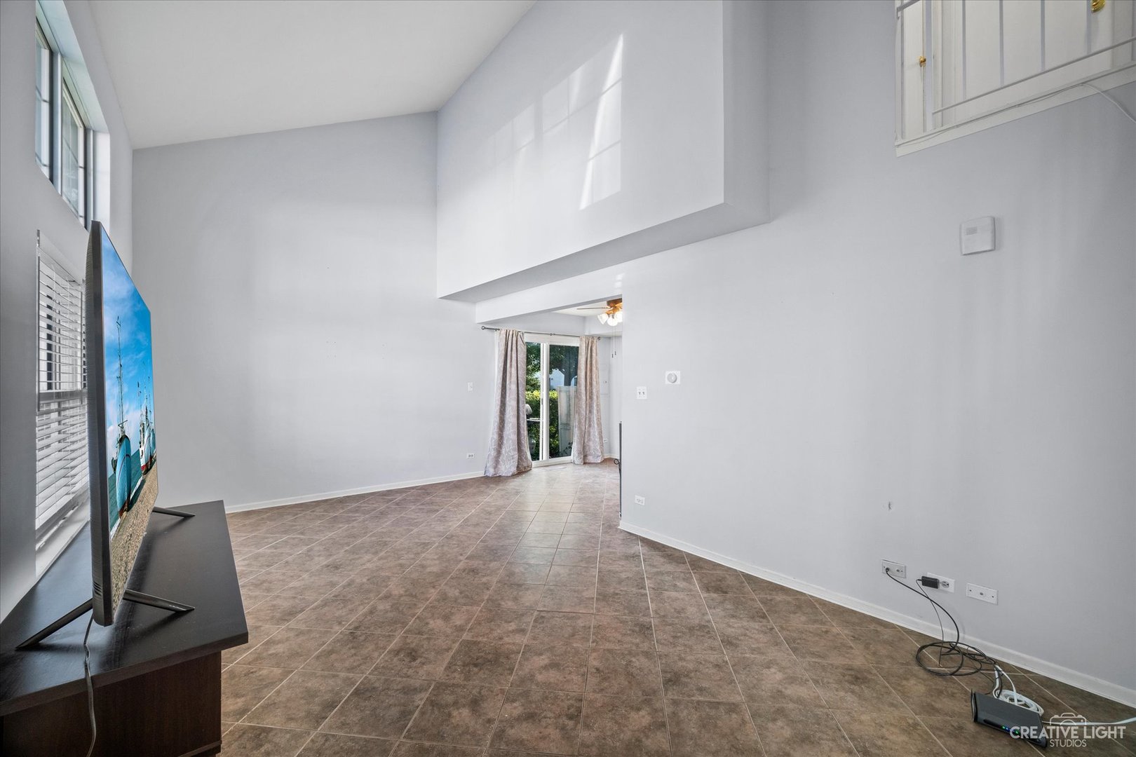 581 East Avenue Streamwood, IL 60107 - Photo 3 of 21