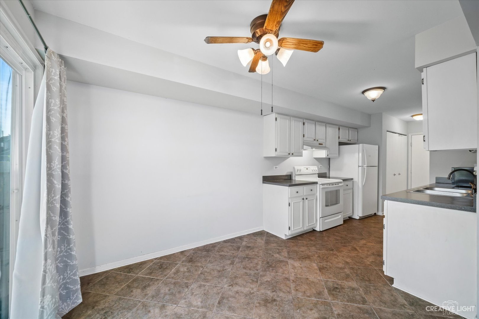 581 East Avenue Streamwood, IL 60107 - Photo 5 of 21