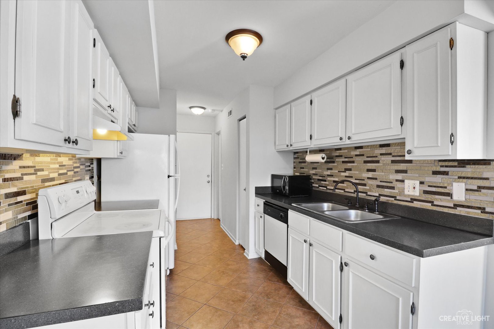 581 East Avenue Streamwood, IL 60107 - Photo 8 of 21