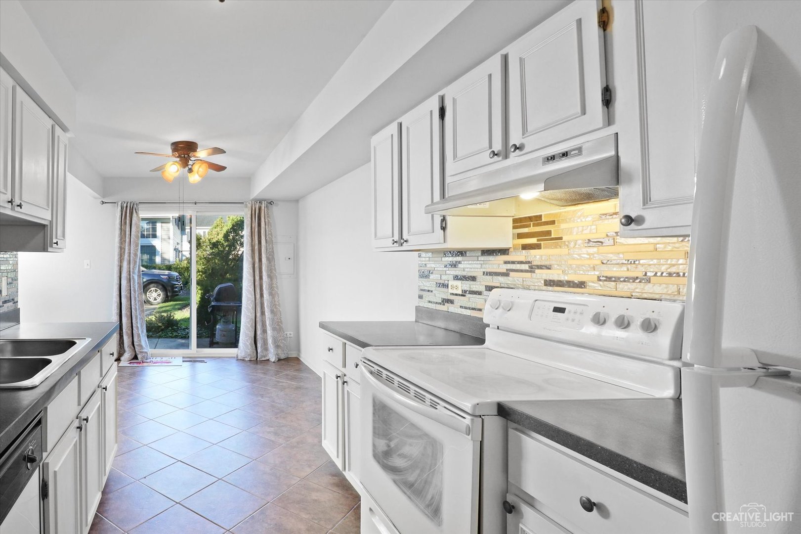 581 East Avenue Streamwood, IL 60107 - Photo 9 of 21