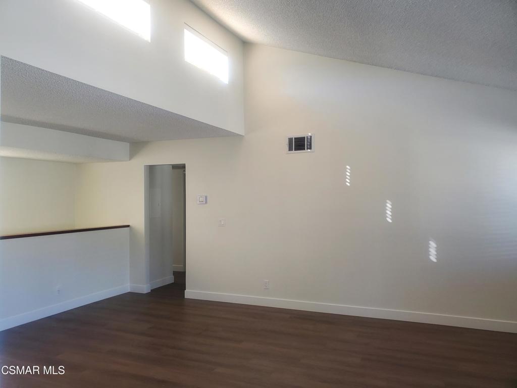 6525 Twin Cir Lane, Unit 2 Simi Valley, CA 93063 - Photo 5 of 16