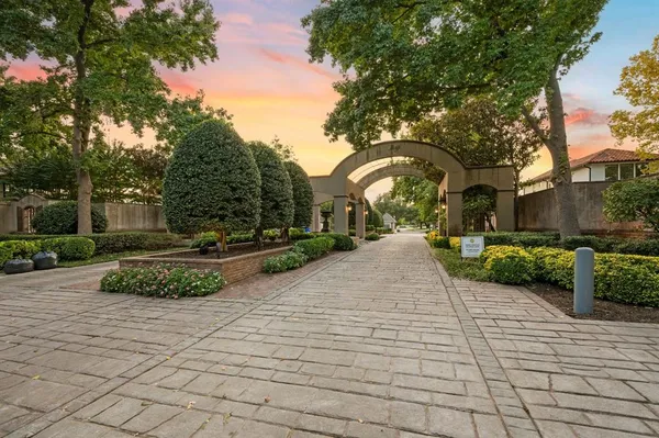 $2,267,000 | 5701 Morlaix Court, Colleyville, TX 76034