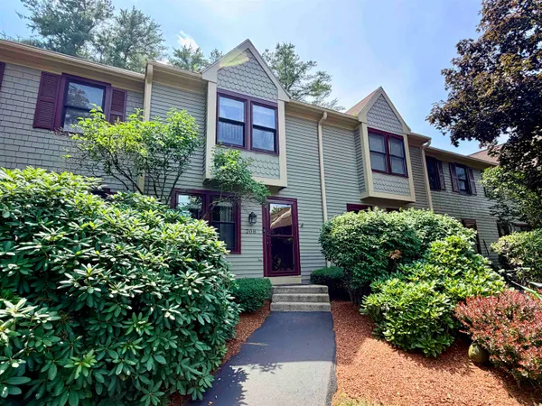 $370,000 | 208 Bartemus Trail, Nashua, NH 03063