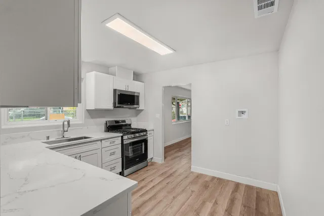 $324,999 | 580 Lampasas Avenue, Sacramento, CA 95815