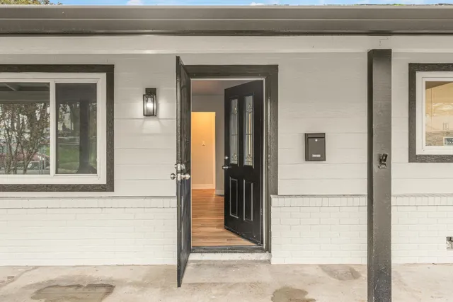 $324,999 | 580 Lampasas Avenue, Sacramento, CA 95815