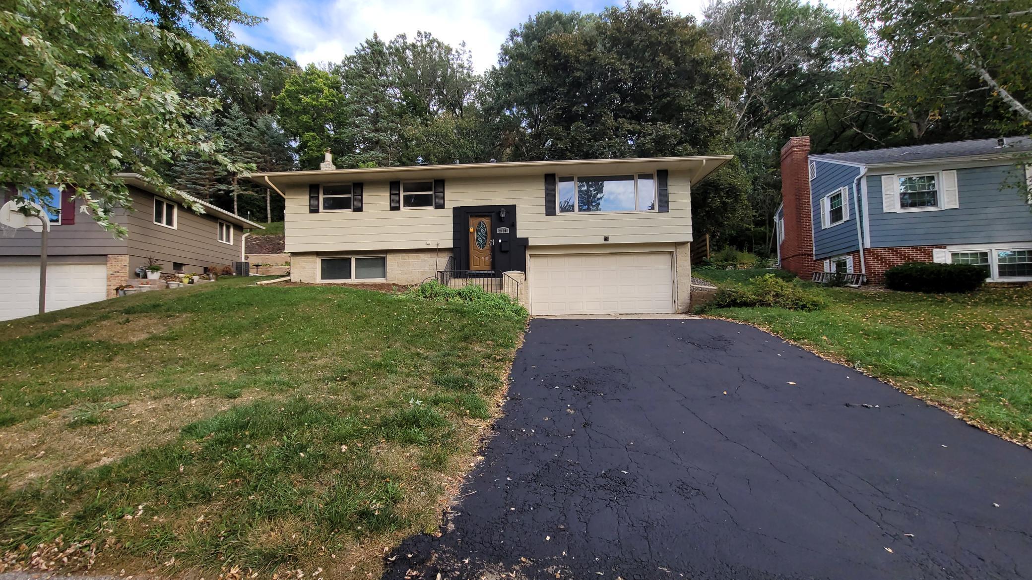 2120 11th Avenue Northwest Rochester, MN 55901 - Photo 1 of 1 Gallery Image 1