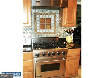 15 Strathmore Road Havertown, PA 19083 - Photo 3 of 8