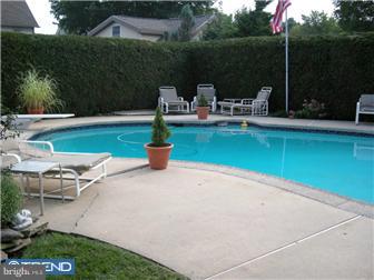 15 Strathmore Road Havertown, PA 19083 - Photo 7 of 8