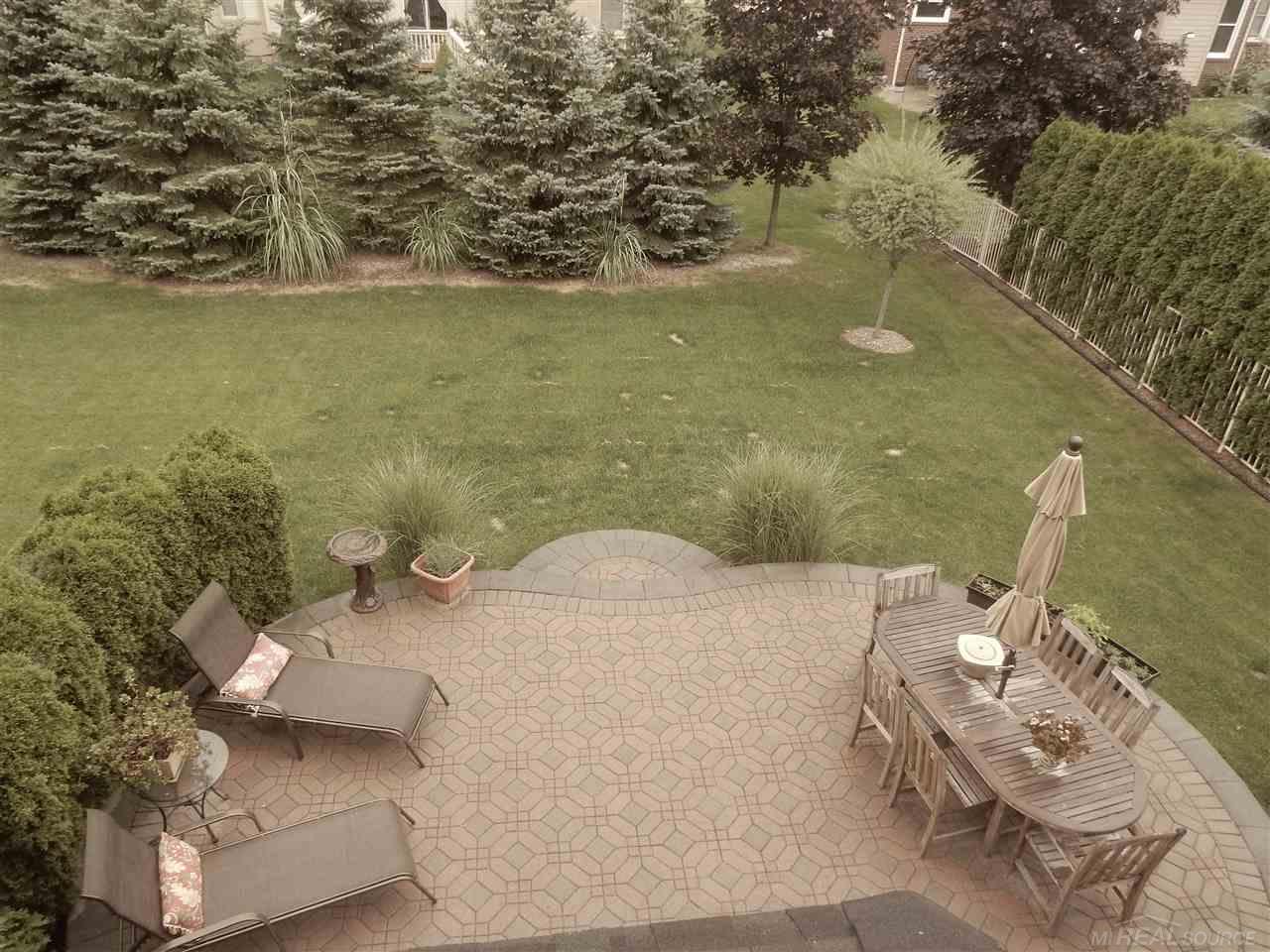 2007 Peterwood Rochester Hills, MI 48307 - Photo 35 of 40