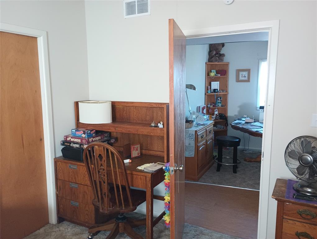 203 7th Street Memphis, TX 79245 - Photo 6 of 25