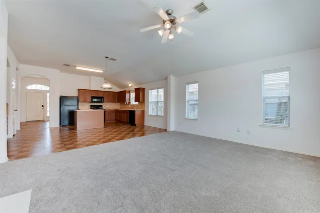 $2,100 | 18535 Melissa Springs Drive, Tomball, TX 77375